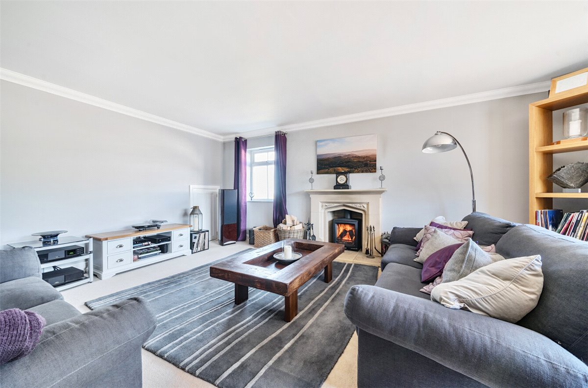 5 bedroom house, Studley Corner, Studley SN11 - Sold