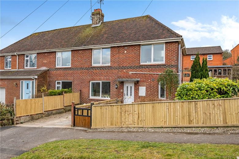 3 bedroom house, Cherry Orchard, Marlborough SN8 - Available