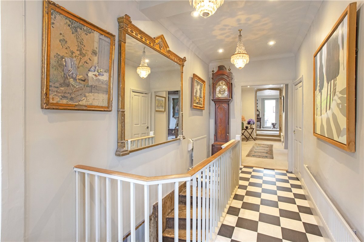 6 bedroom house, The Green, Calne SN11 - Sold