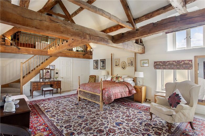 6 bedroom house, The Green, Calne SN11 - Sold