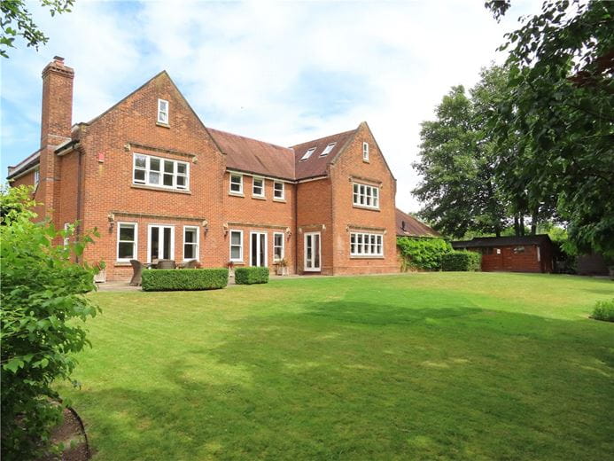7 bedroom house, Milton Lilbourne, Pewsey SN9 - Available