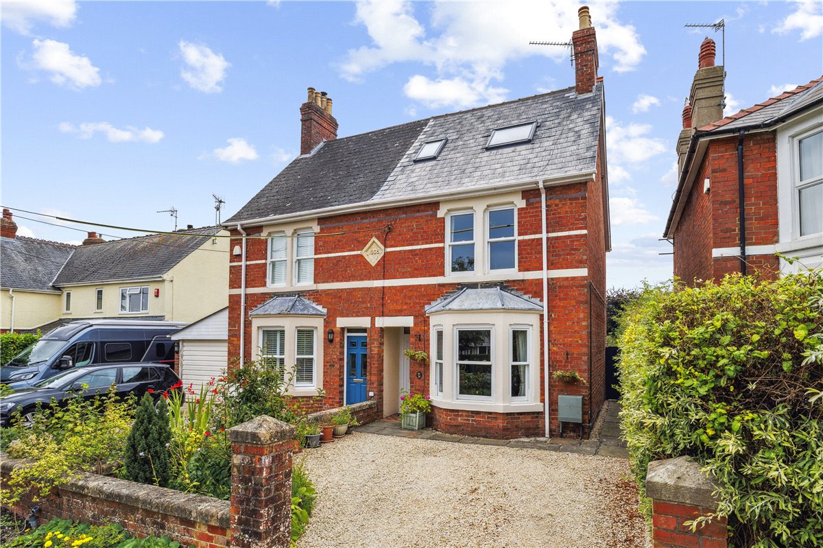 3 bedroom house, Butts Road, Chiseldon SN4 - Sold STC