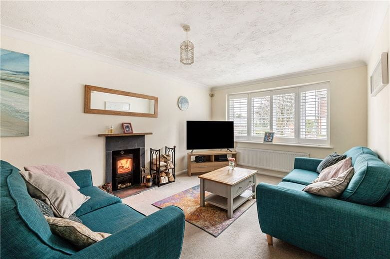 4 bedroom house, Davies Close, Marlborough SN8 - Available