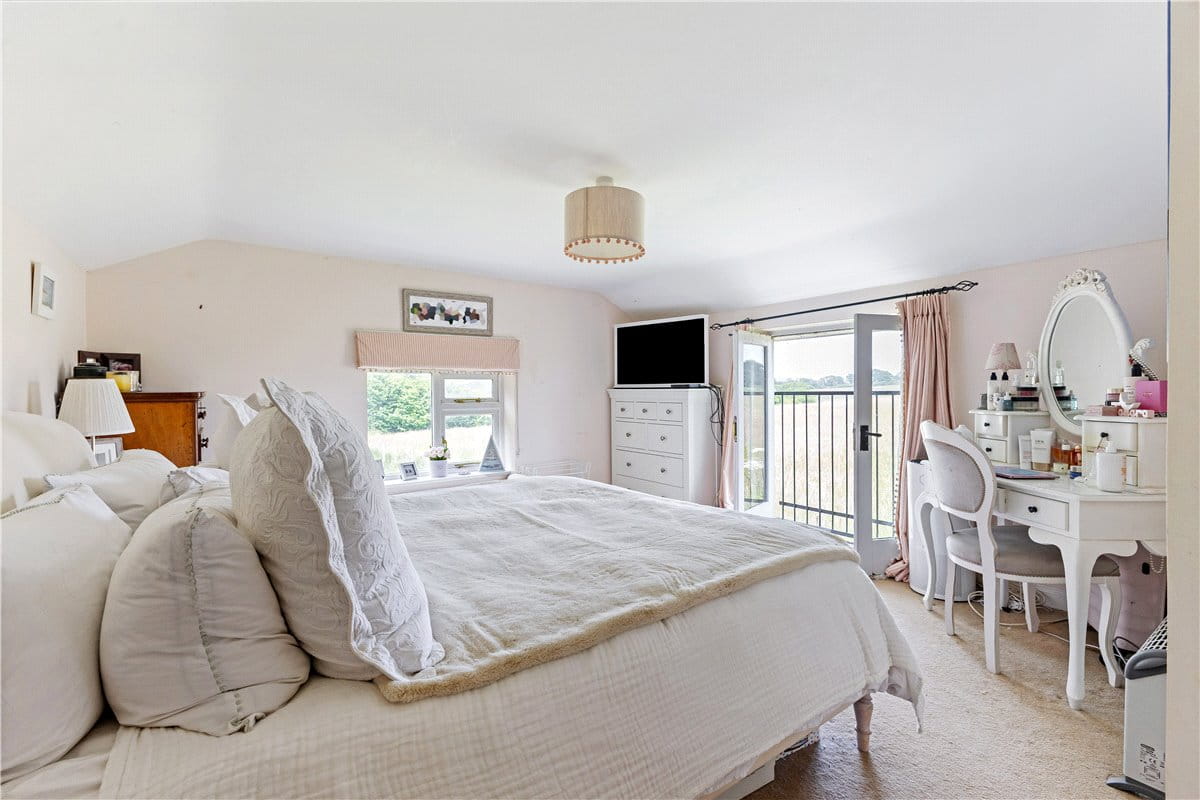 4 bedroom house, Knowle, Pewsey SN9 - Available