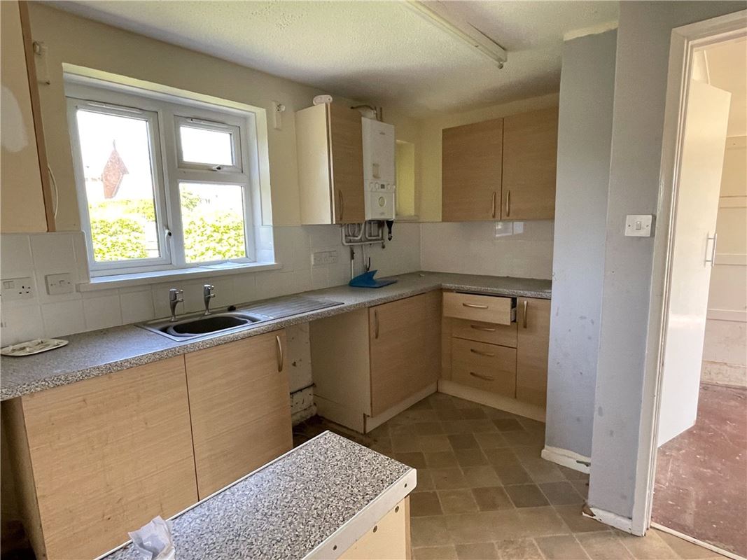 2 bedroom house, Swans Close, Ramsbury SN8 - Sold STC