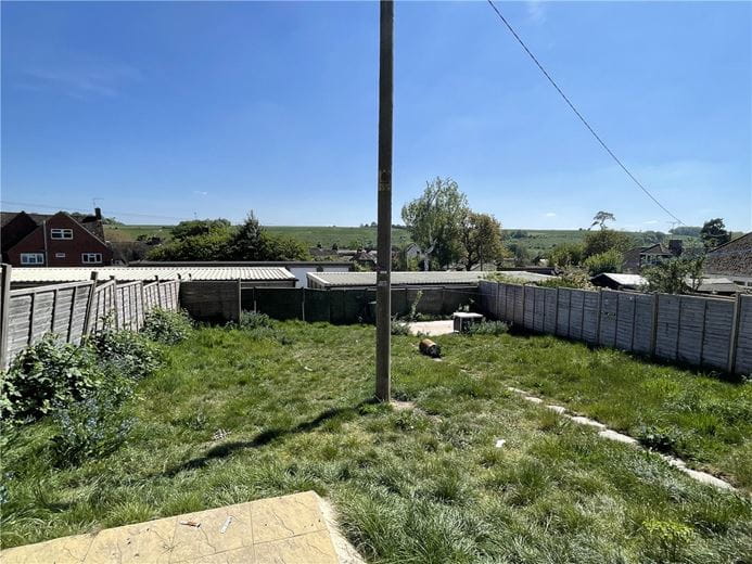 2 bedroom house, Swans Close, Ramsbury SN8 - Sold STC