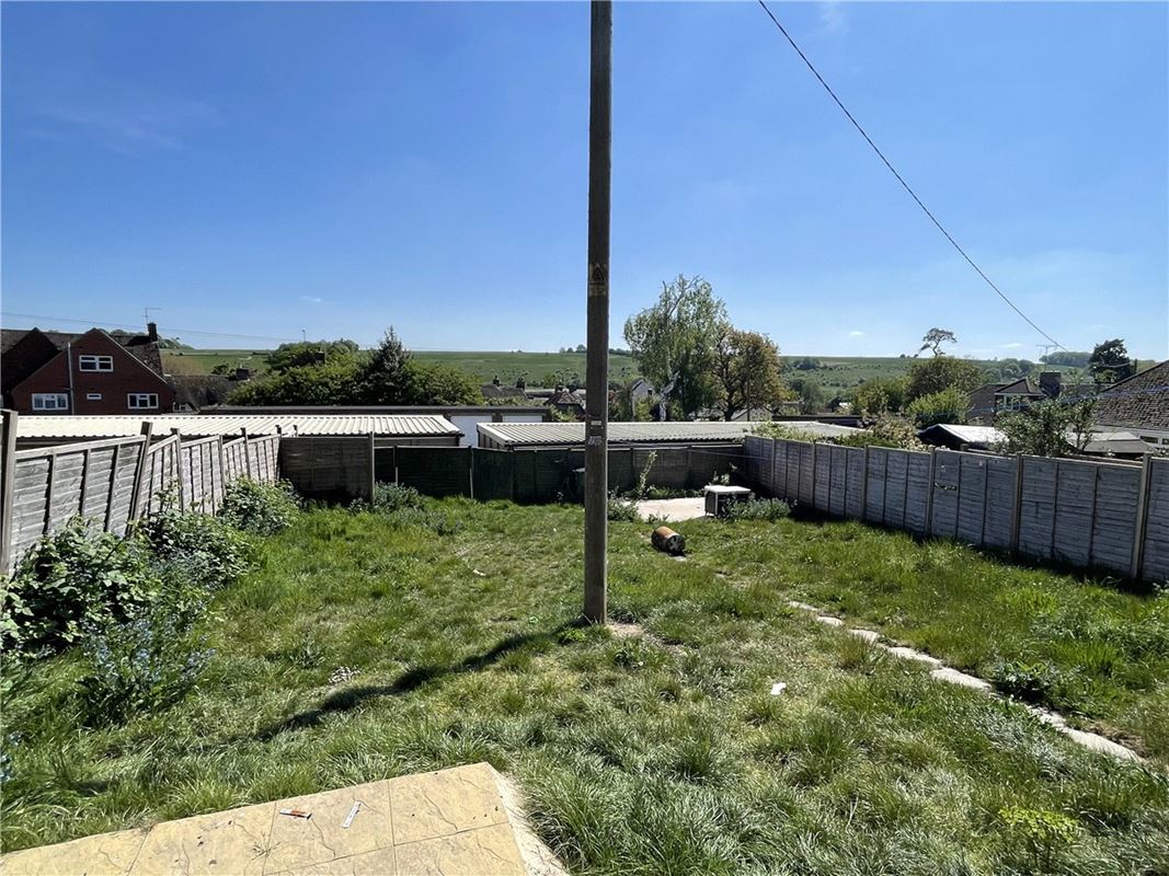 2 bedroom house, Swans Close, Ramsbury SN8 - Sold STC