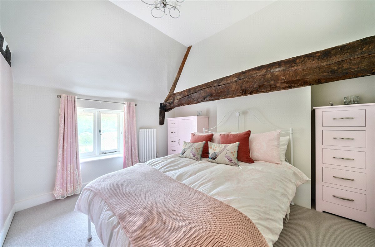 4 bedroom house, Yatesbury, Calne SN11 - Available