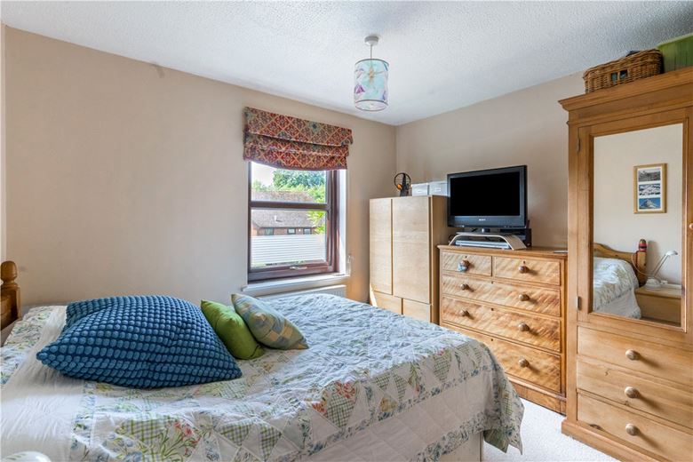 4 bedroom house, Hughes Close, Marlborough SN8 - Available