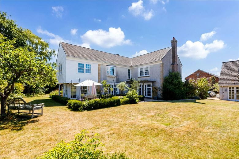 5 bedroom house, Honeystreet, Pewsey SN9 - Available