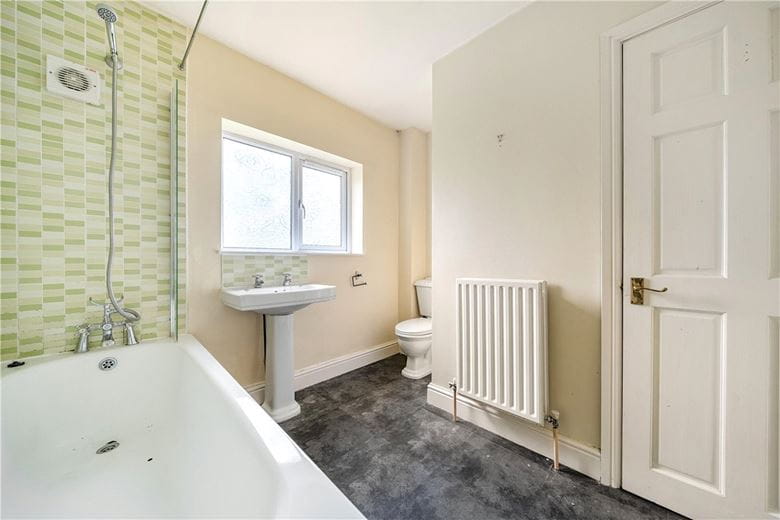 4 bedroom house, Andover Road, Upavon SN9 - Sold