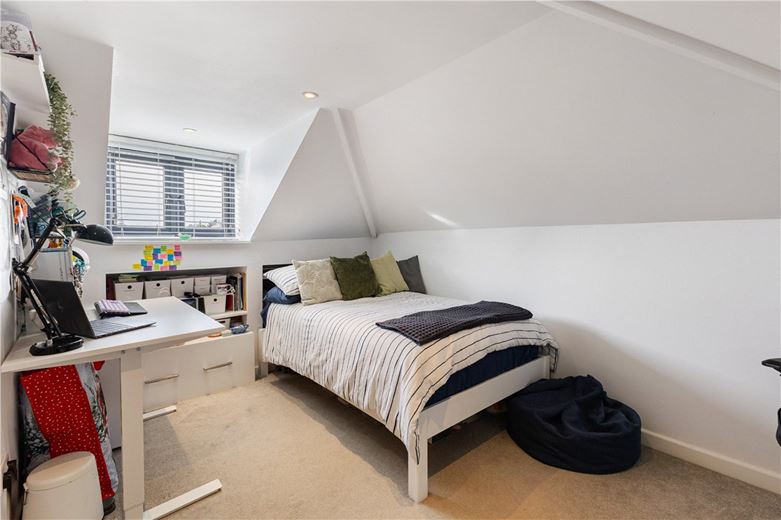 4 bedroom house, Blowhorn Street, Marlborough SN8 - Available