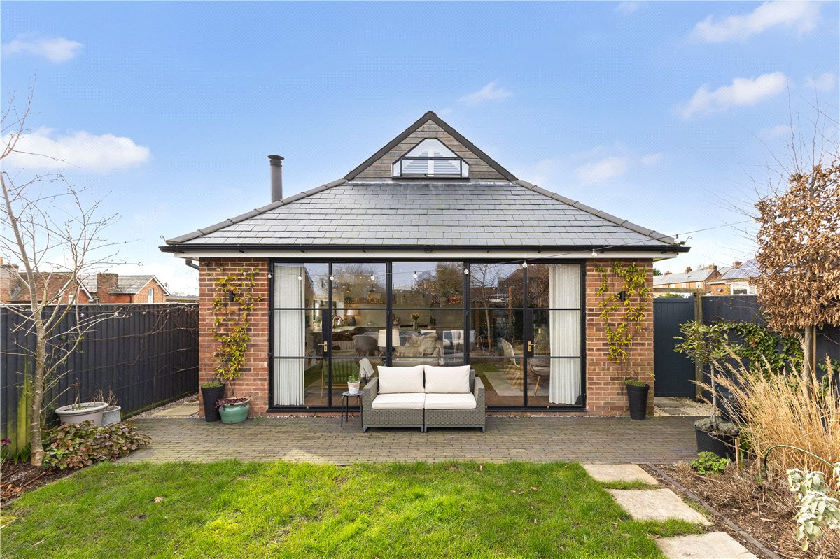 4 bedroom house, Blowhorn Street, Marlborough SN8 - Available