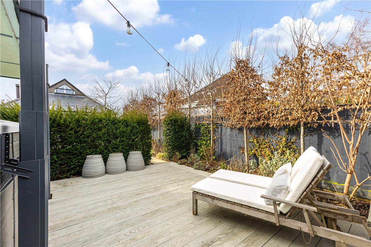 4 bedroom house, Blowhorn Street, Marlborough SN8 - Available