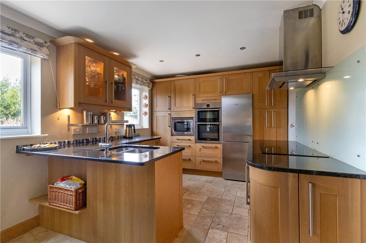 4 bedroom house, Ogbourne St. George, Marlborough SN8 - Available