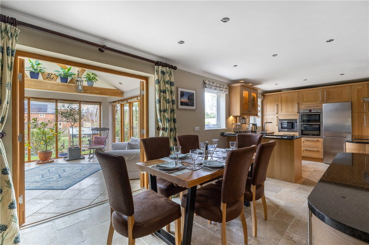 4 bedroom house, Ogbourne St. George, Marlborough SN8 - Available