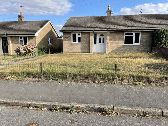 2 bedroom bungalow, Broadfields, Pewsey SN9 - Available