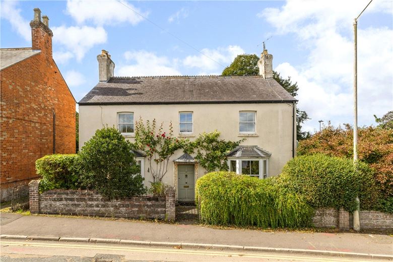 4 bedroom house, Salisbury Road, Marlborough SN8 - Available