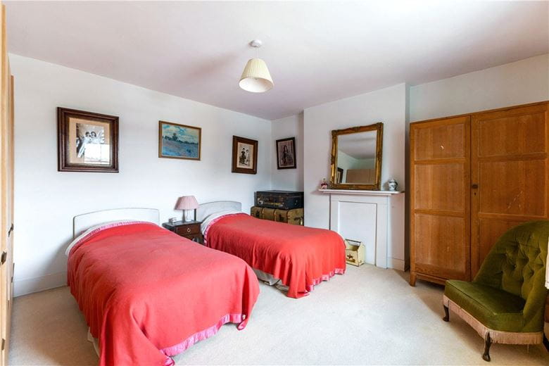 4 bedroom house, Salisbury Road, Marlborough SN8 - Available