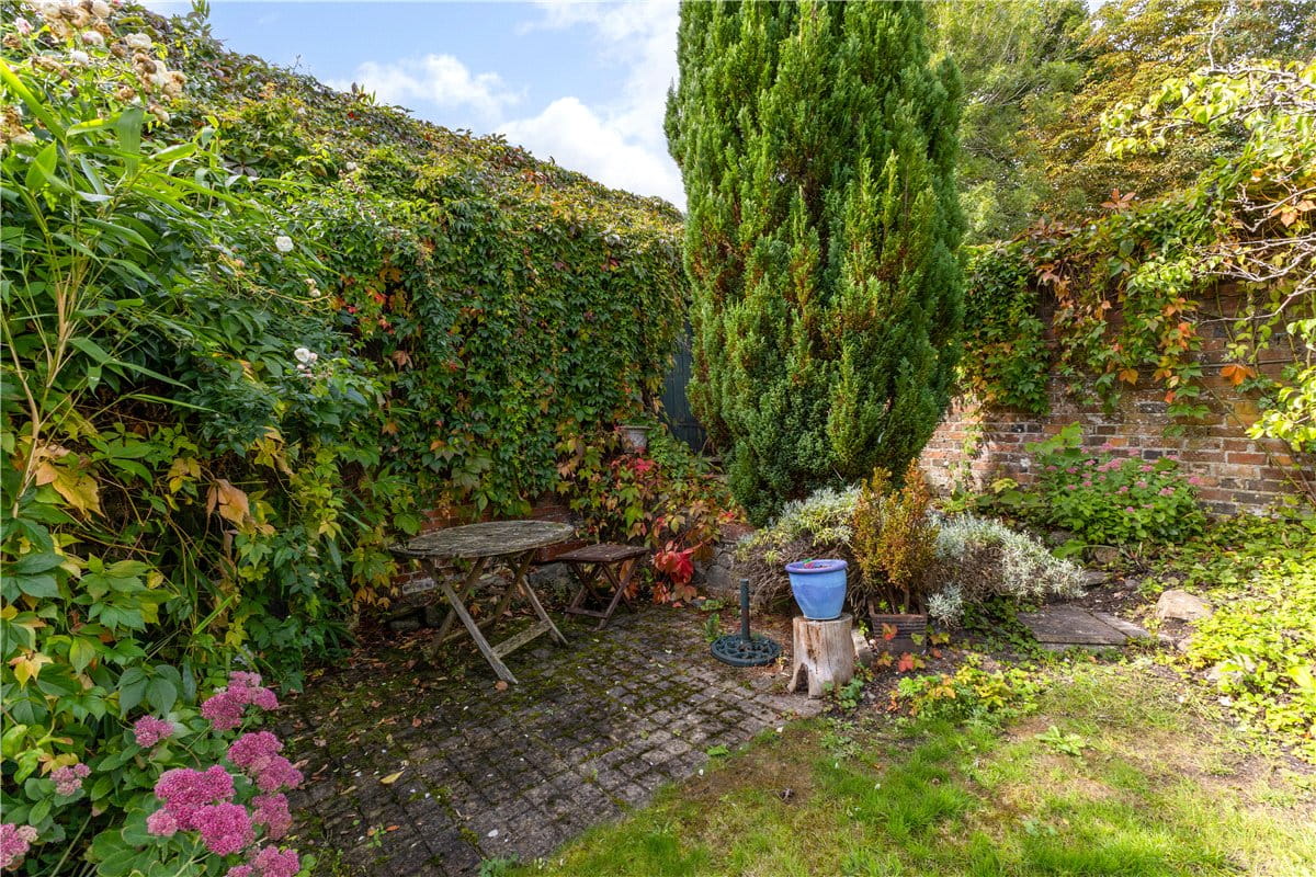 4 bedroom house, Salisbury Road, Marlborough SN8 - Available