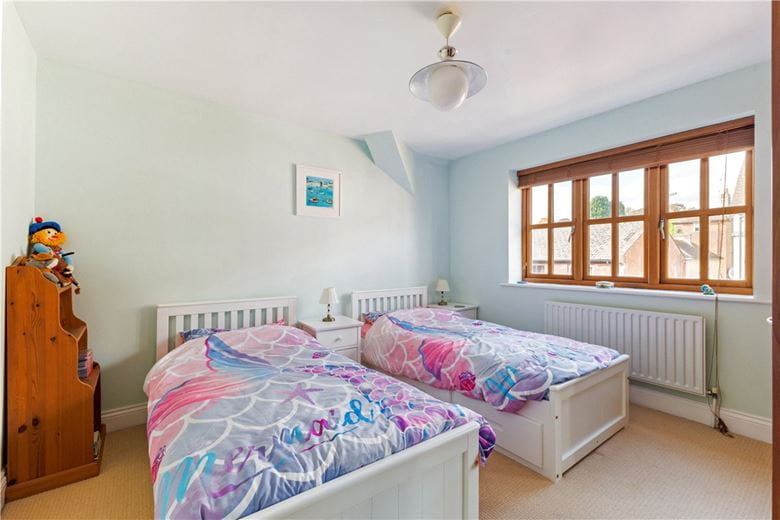 4 bedroom house, Cromwell Court, Marlborough SN8 - Available