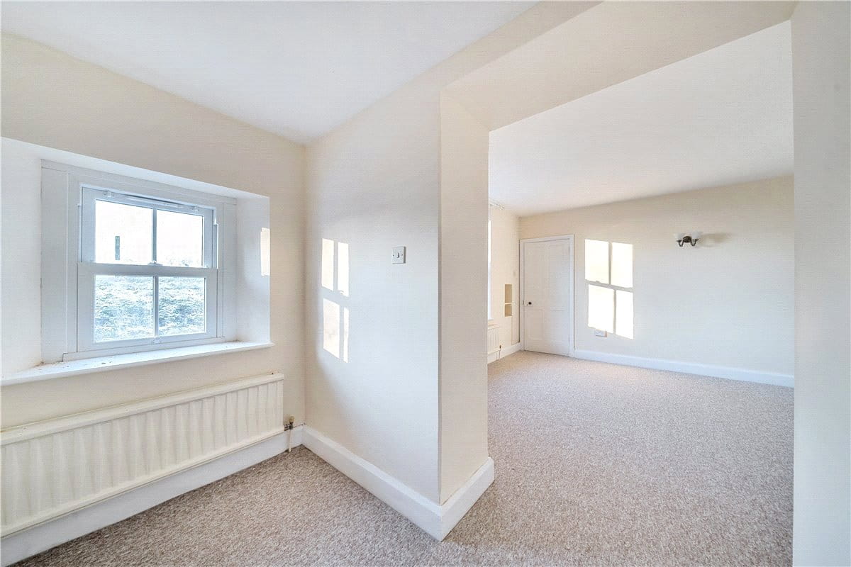 3 bedroom house, The Street, Marden SN10 - Available