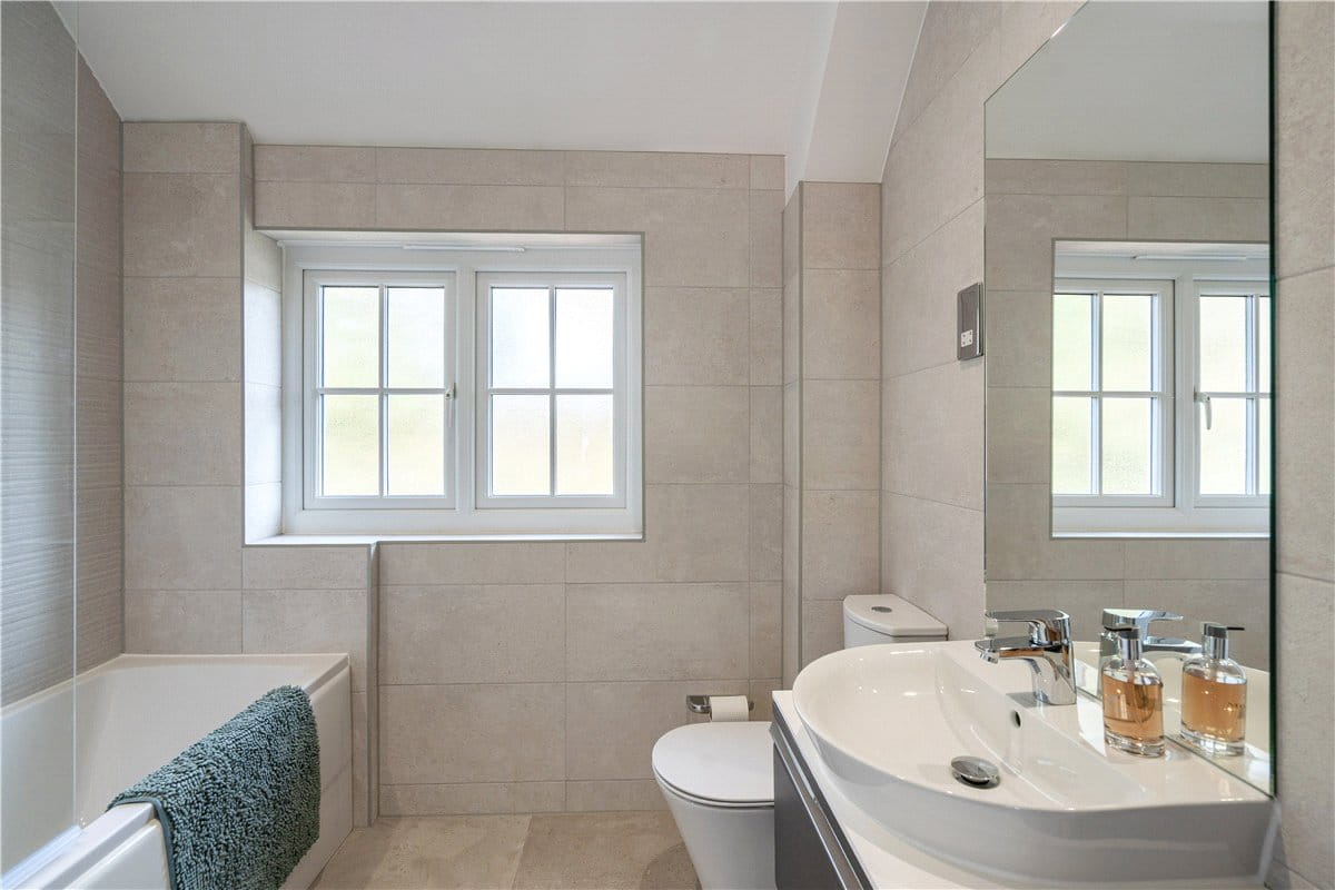 3 bedroom house, Garside Way, Marlborough SN8 - Available