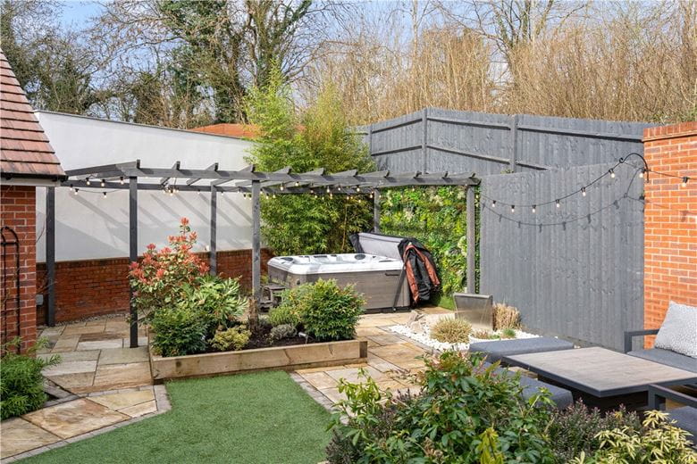 3 bedroom house, Garside Way, Marlborough SN8 - Available