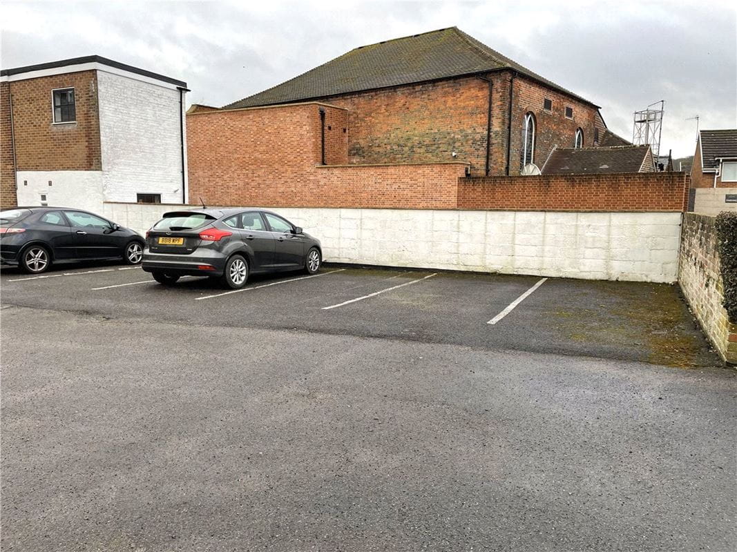  bedroom , The Parade, Marlborough SN8 - Sold