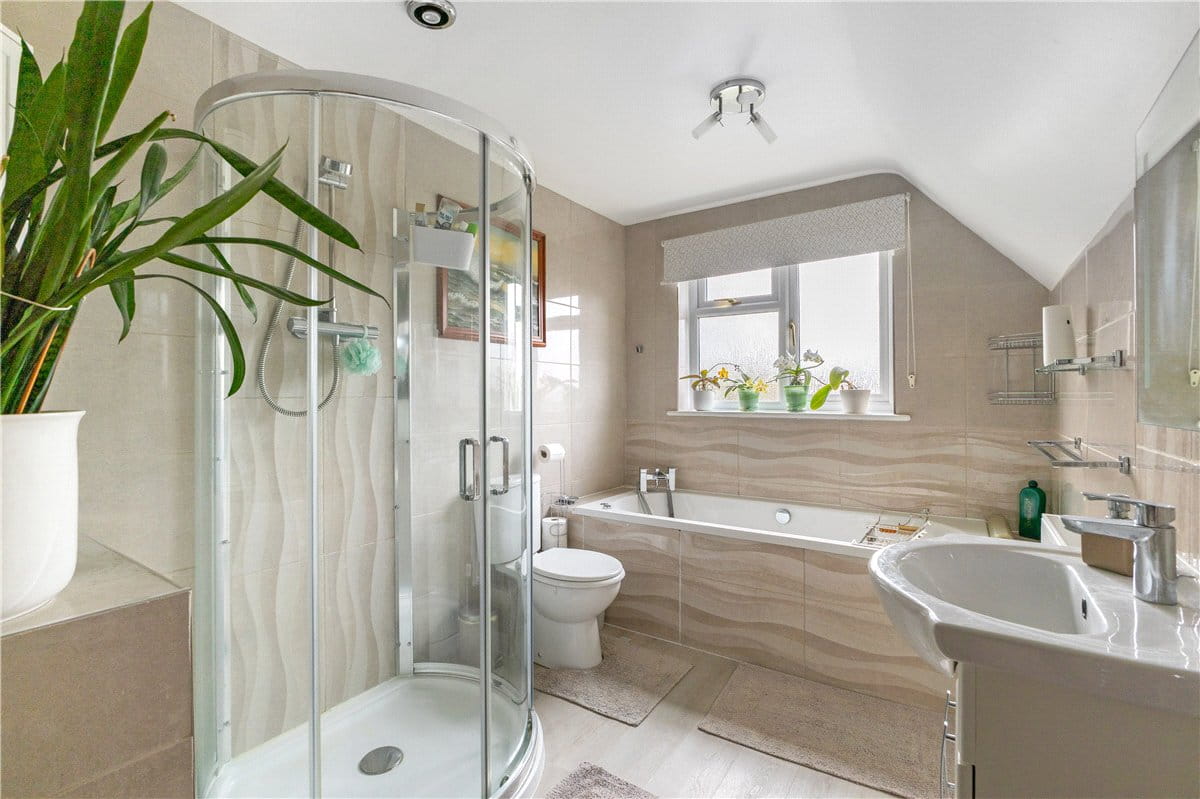 5 bedroom house, Littleworth, Pewsey SN9 - Available