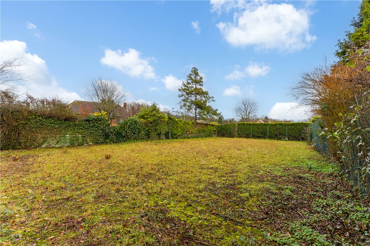 6 bedroom house, Farm Lane, Aldbourne SN8 - Available