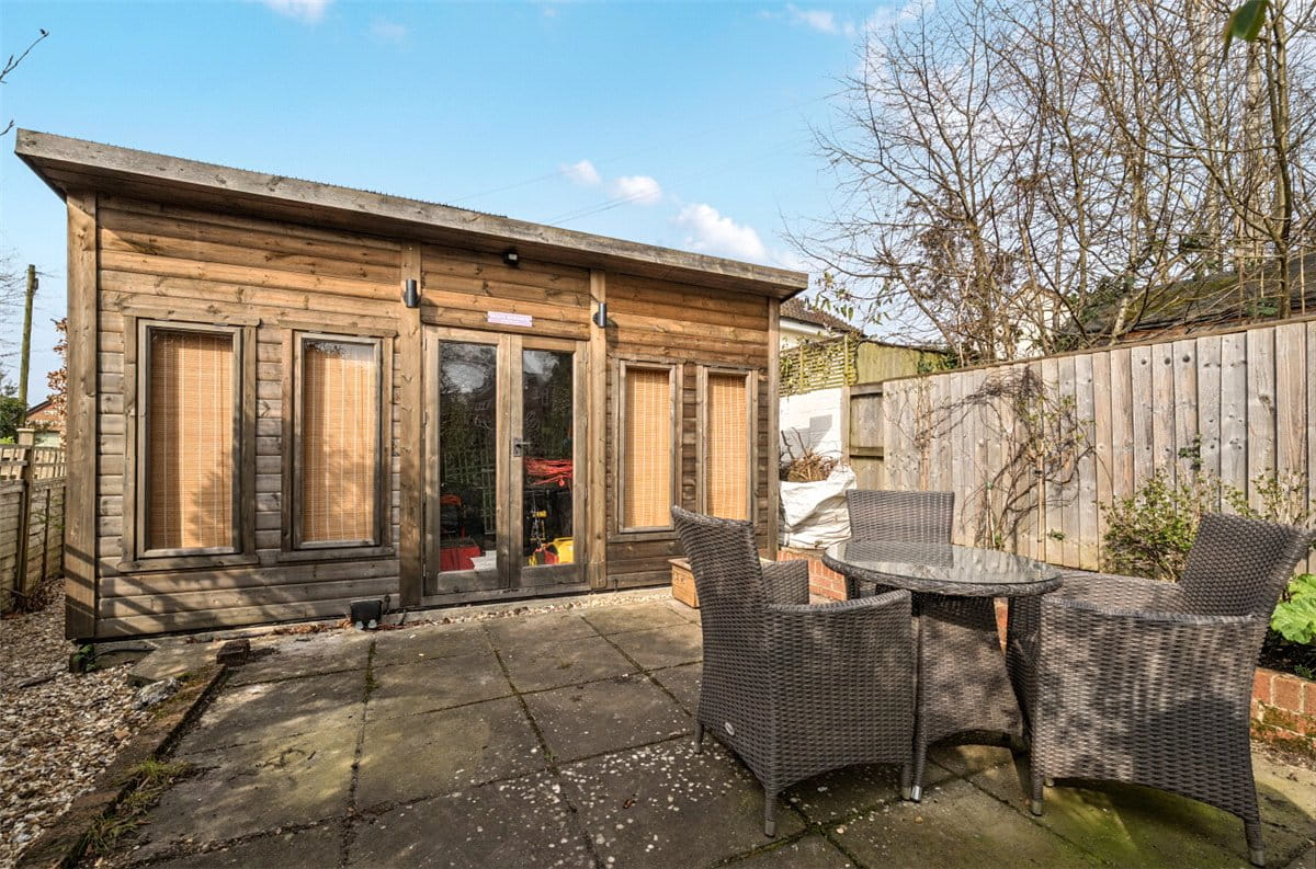 2 bedroom house, Dyers Yard, Ramsbury SN8 - Available