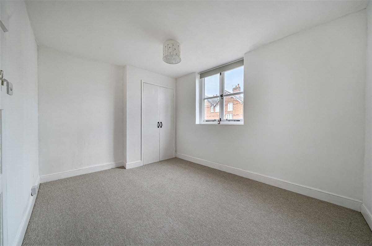 2 bedroom house, London Road, Marlborough SN8 - Available