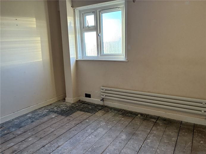 3 bedroom house, Burbage Road, Easton Royal SN9 - Available