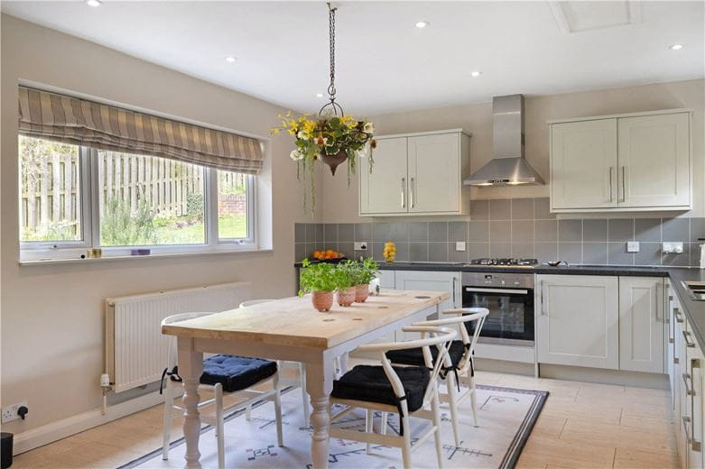 5 bedroom house, Bridge Street, Manton SN8 - Available