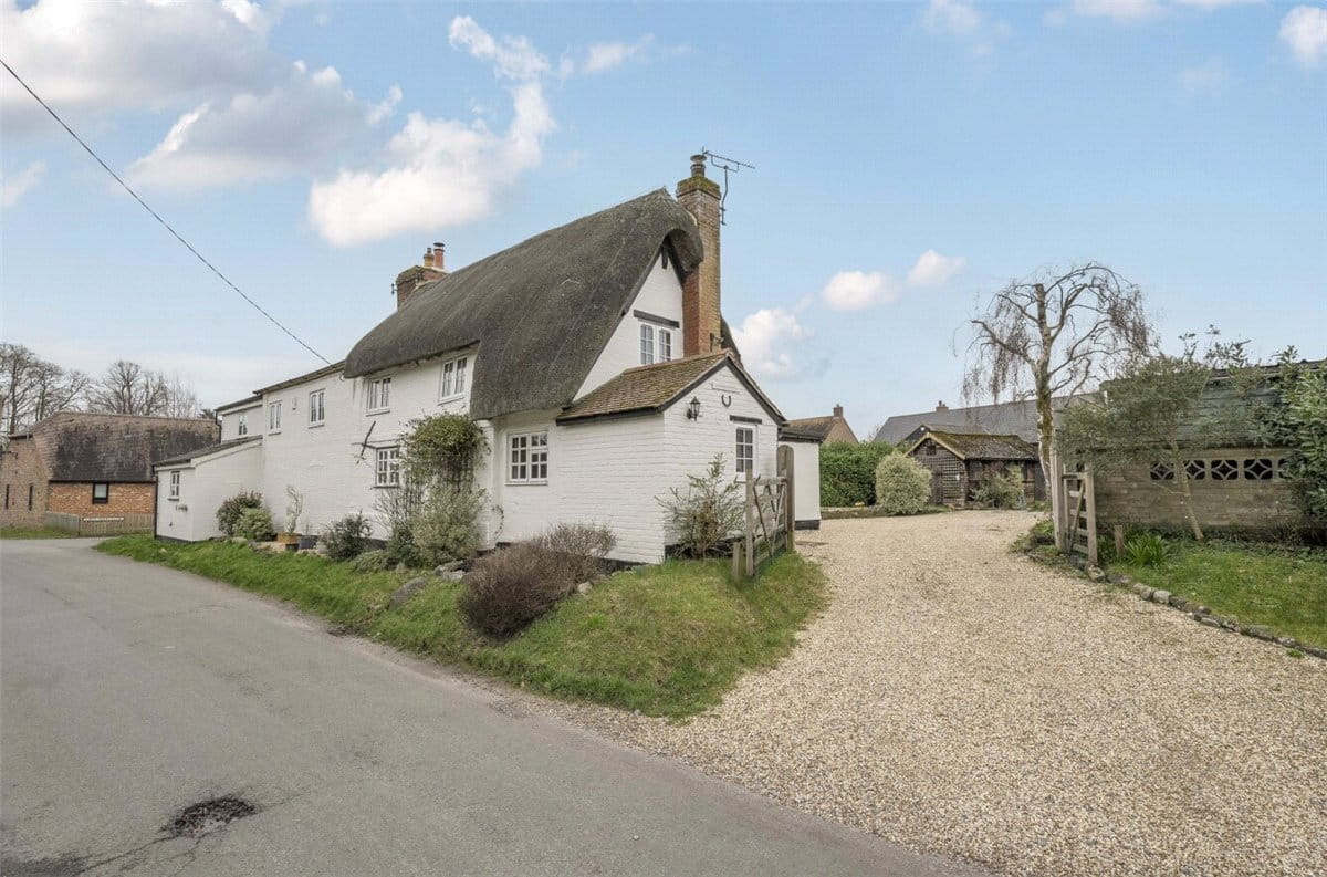 3 bedroom house, Milton Lilbourne, Pewsey SN9 - Available
