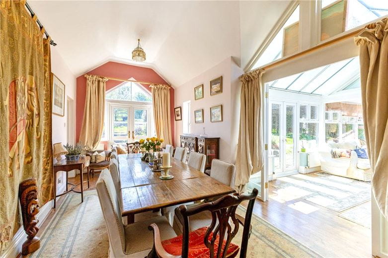 5 bedroom house, High Street, Manton SN8 - Available