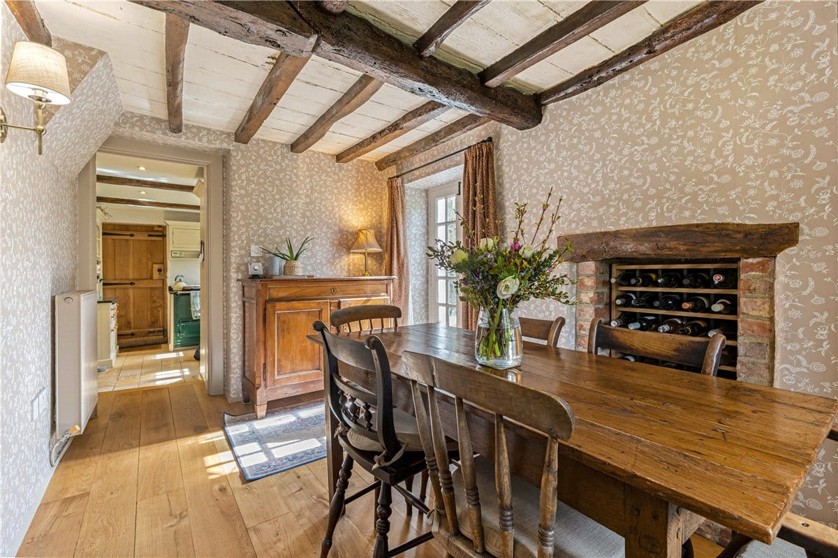 3 bedroom house, The Butts, Aldbourne SN8 - Available