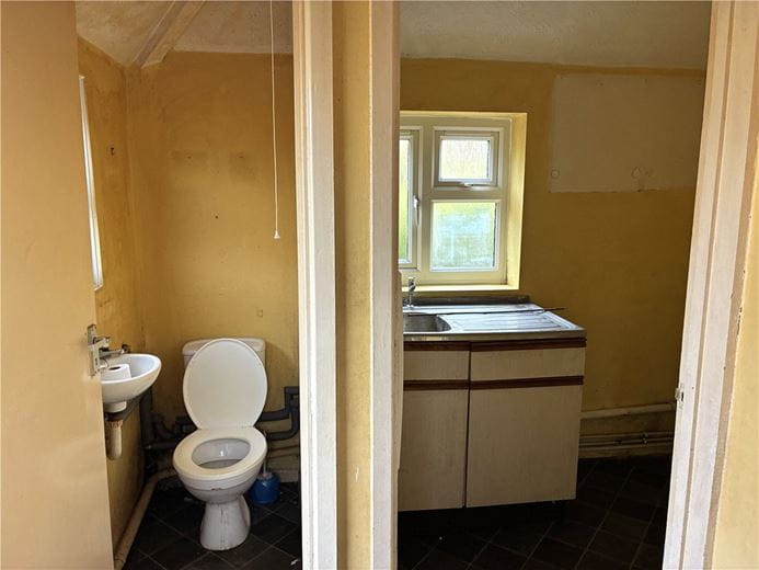 3 bedroom house, Severalls, Ham SN8 - Available