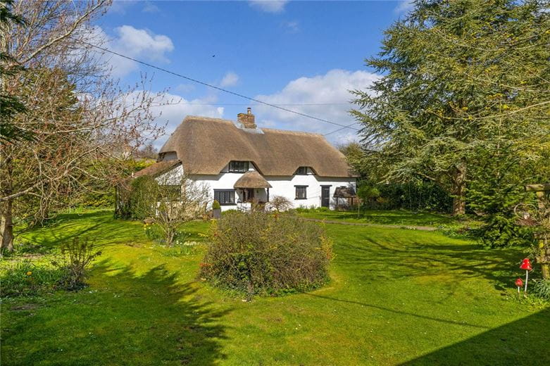 3 bedroom house, Park Lane, Cherhill SN11 - Available