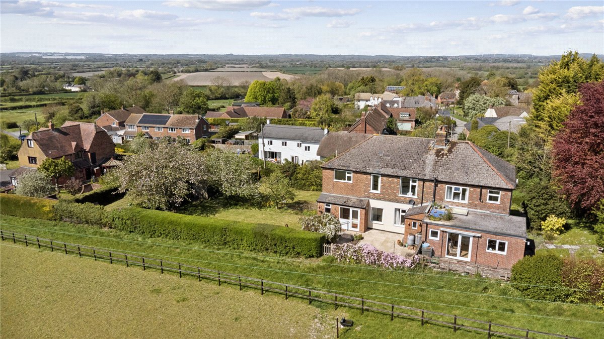 4 bedroom house, Hinton Parva, Swindon SN4 - Available