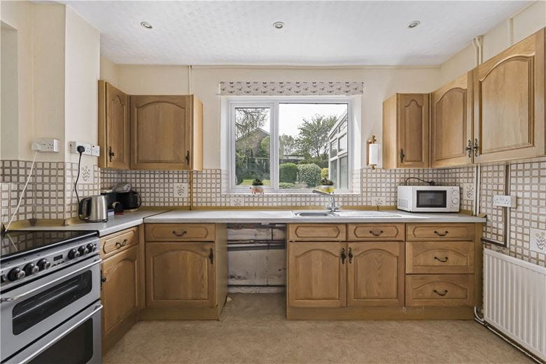 3 bedroom house, Five Stiles Road, Marlborough SN8 - Available