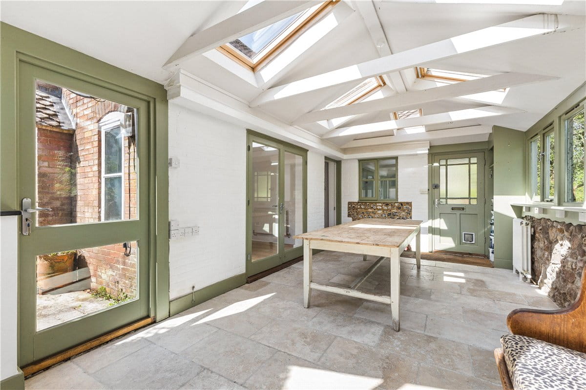 3 bedroom house, West Street, Aldbourne SN8 - Available