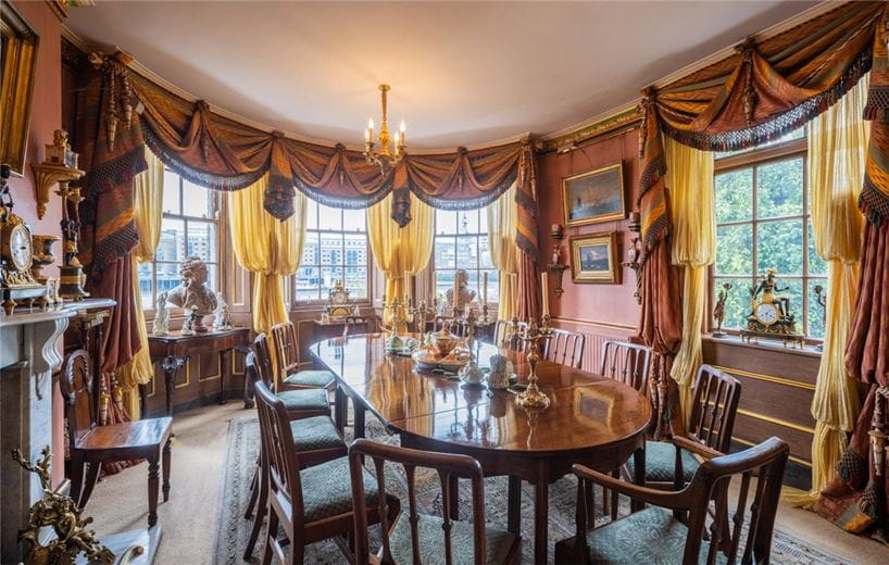 4 bedroom house, St Katharine By The Tower, London E1W - Available