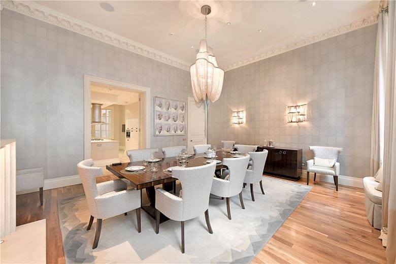 4 bedroom maisonette, Upper Grosvenor Street, Mayfair W1K - Available
