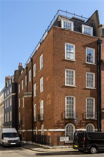 8 bedroom house, Charles Street, Mayfair W1J - Available