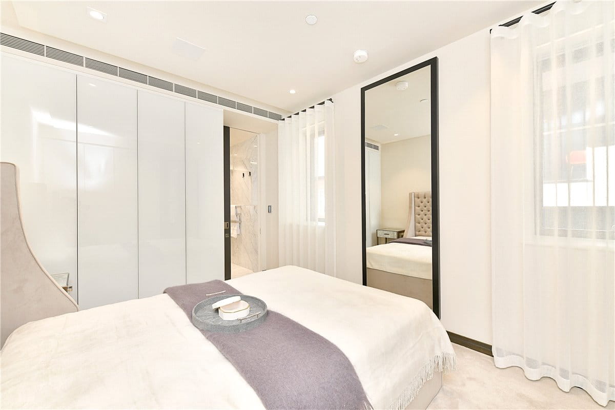 1 bedroom , Crown Square, London SE1 - Available