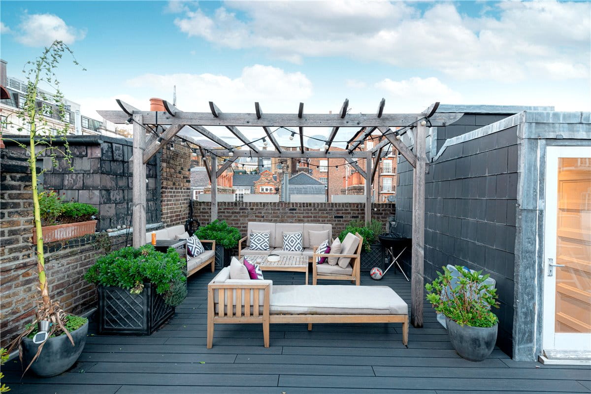 3 bedroom maisonette, Shepherd Street, Mayfair W1J - Available