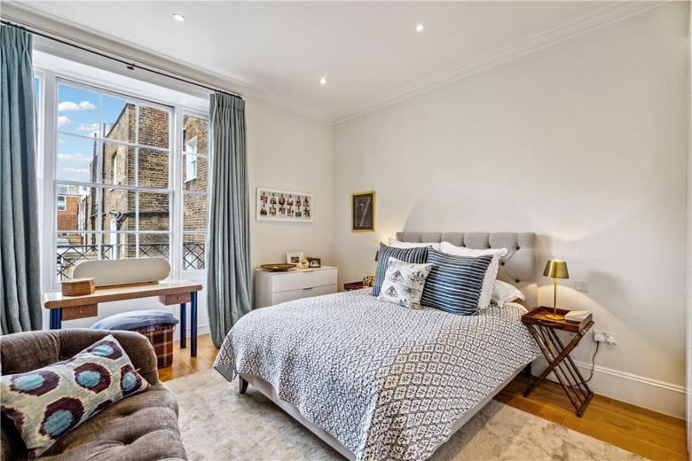 2 bedroom flat, Bryanston Square, London W1H - Sold