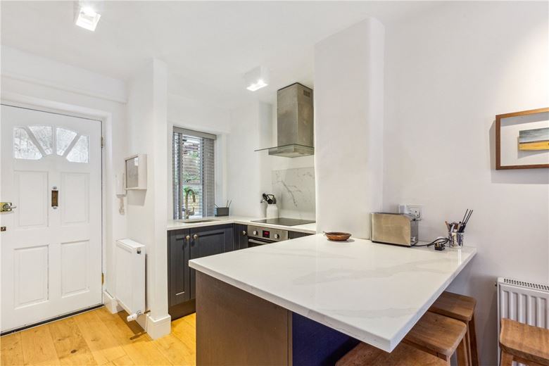 2 bedroom flat, Chiltern Street, London W1U - Sold